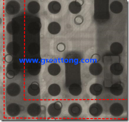 BGA錫球尺寸小于0.4mm，采用降低BGA內(nèi)圍襲球的錫膏量所得到X-Ray，稍微留意一下可以發(fā)現(xiàn)最外圈的錫量(圓的直徑)比其他內(nèi)圍的錫球上的錫量來得多一點(diǎn)點(diǎn)。也就是外圈的黑色圓形直徑比內(nèi)圈的圓形來得大一點(diǎn)點(diǎn)。