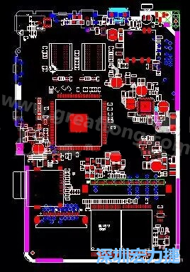 上圖是一個(gè)開發(fā)板的PCB，從布局中可以看出各個(gè)接口電路分離很明確，SDRAM和DDR以及SD卡接口電路等走線不會造成相互的干擾。-深圳宏力捷