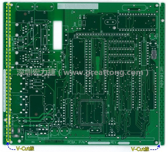 所謂【V-cut】是印刷電路板(PCB)廠商依據(jù)客戶的圖紙要求，事先在PCB的特定位置用轉盤刀具切割好的一條條分割線，其目的是為了方便后續(xù)SMT電路板組裝完成后的「分板(De-panel)」之用，因為其切割后的外型看起來就像個英文的【V】字型，因此得名。