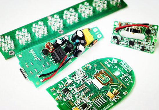為什么PCB板顏色絕大多數(shù)都是綠色的？